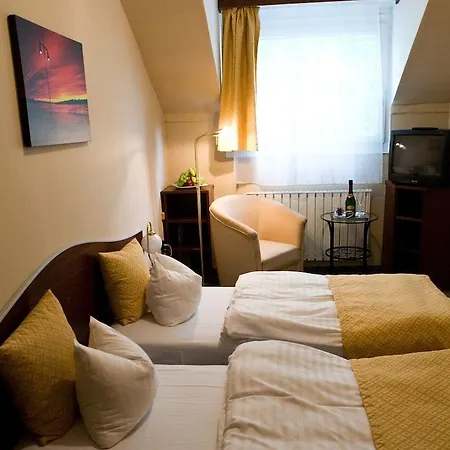 Gloria Center Budapest