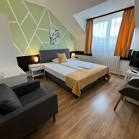 Gloria Center Hotel 3*