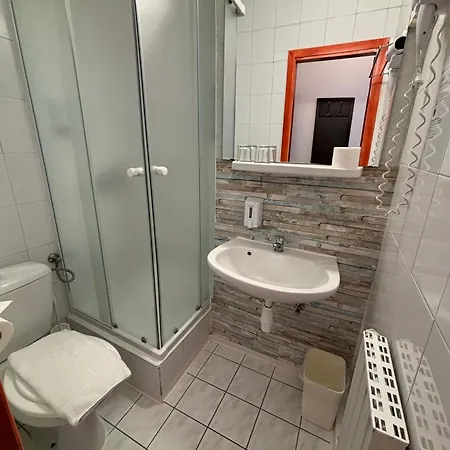 Gloria Center Hotel 3*