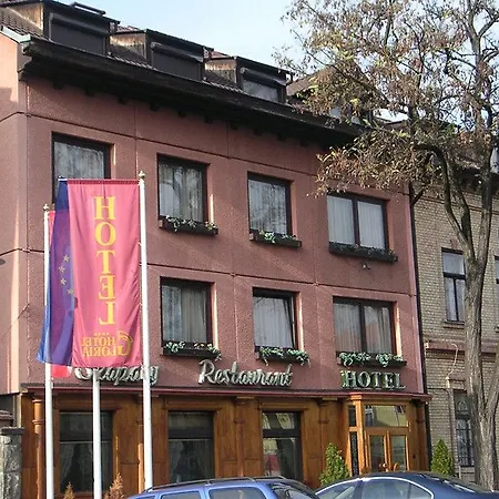 Gloria Center 3*