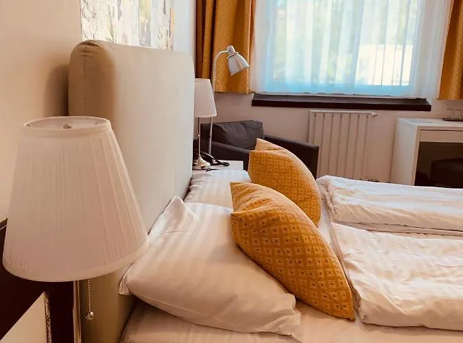 글로리아 시티 센터 3*