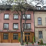 Gloria Center 3* Budapest