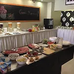 Gloria Center Hotel