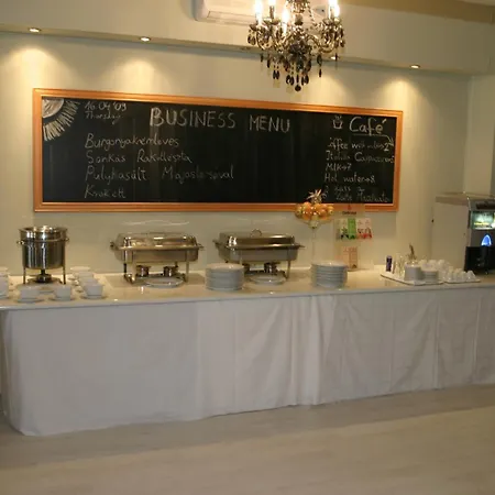 Hotel Gloria Center