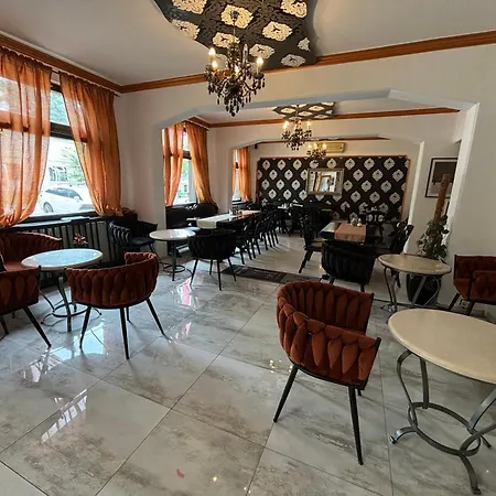 Gloria Center Hotel