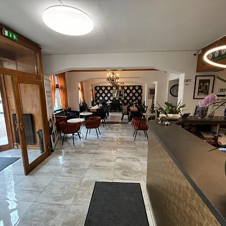 Gloria Center Hotel 3*