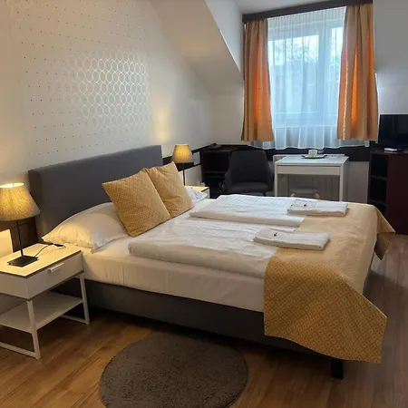Gloria Center Hotel 3*