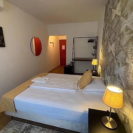 Gloria Center Ξενοδοχείο 3*
