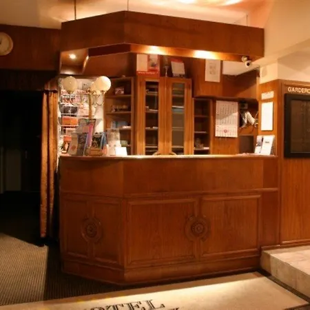 Gloria Center 3*