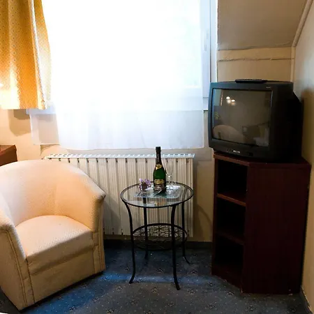 Gloria Center Hotel