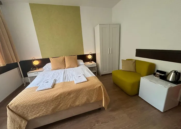 Gloria Center Hotel