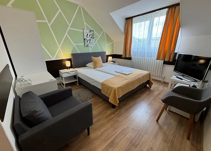 Gloria Center Hotel 3*