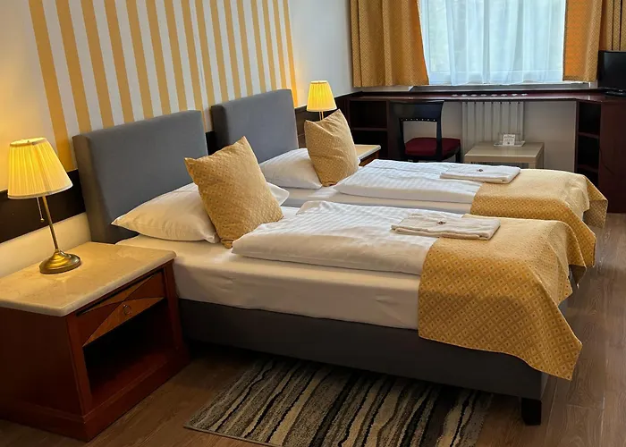 Gloria Center 3* Budapest