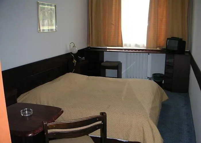 Hotel Gloria Center 3*