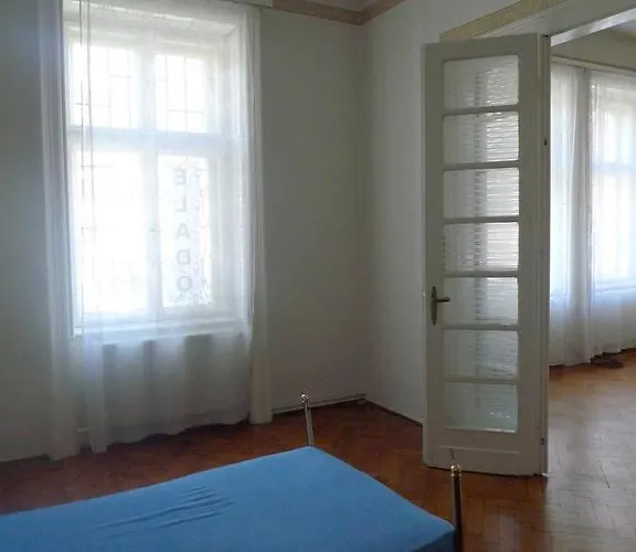 Gloria Center Budapest